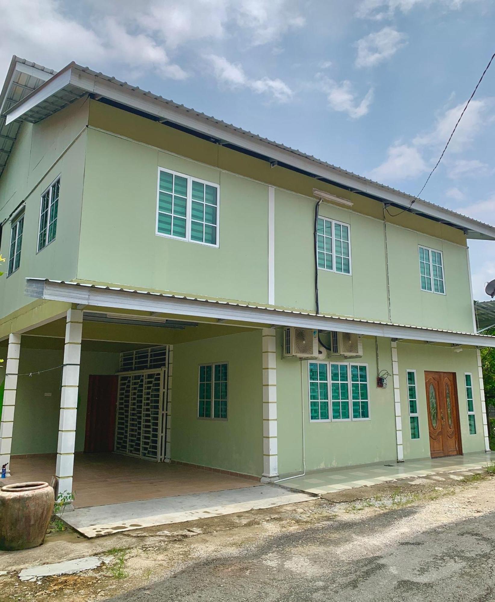 Tiara Inn Homestay 2 Tingkat Pontian Johor Pontian Besar Exterior foto